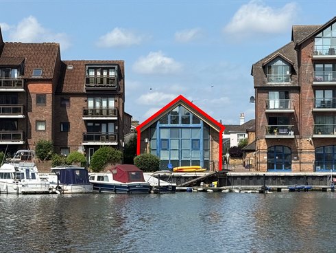 1D Becketts Place, Lower Teddington Road, Hampton Wick | Cattaneo Commercial Property